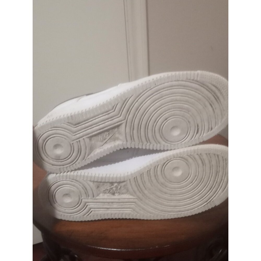 Kid's Size 7y / Women's Size 8.5 Nike Air Force 1 (GS) White Black CT3839-100 - Picture 3 of 13